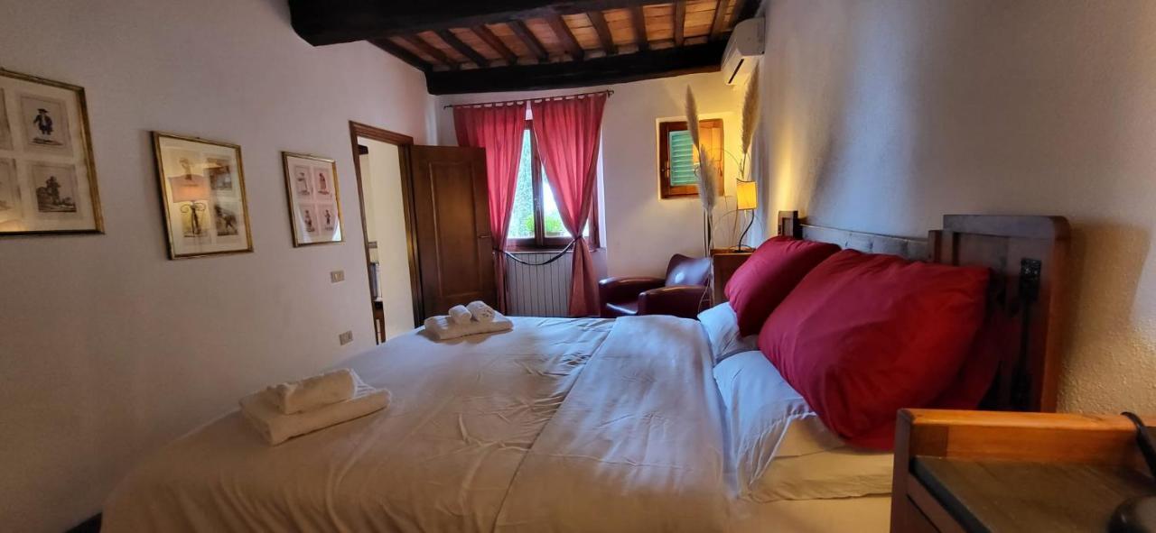 Tenuta Colombaio Couette-café Casole dʼElsa